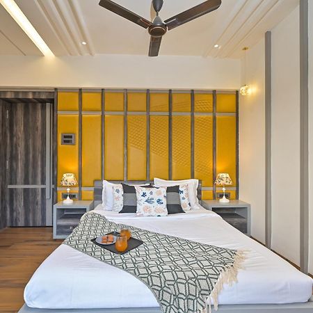 Ekostay Gold - Peninsula Villa Лонавала Екстериор снимка