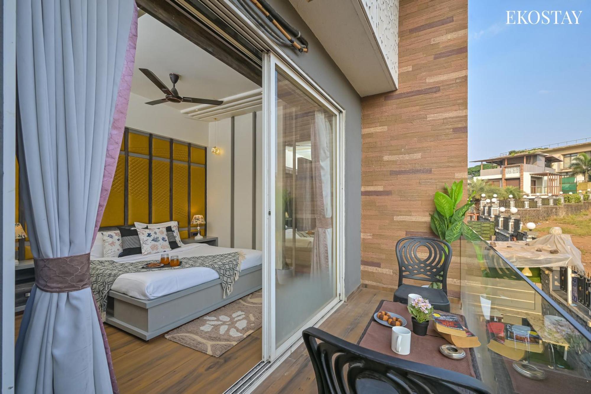 Ekostay Gold - Peninsula Villa Лонавала Екстериор снимка